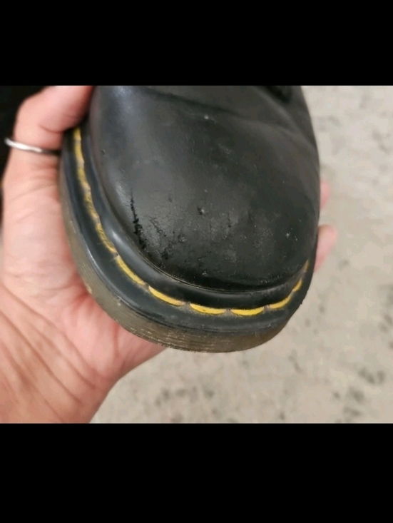 Dr. Martens Unisex 1460 Black Pebbled Leather Classic Rock Punk Boot 7m 9W main image 4